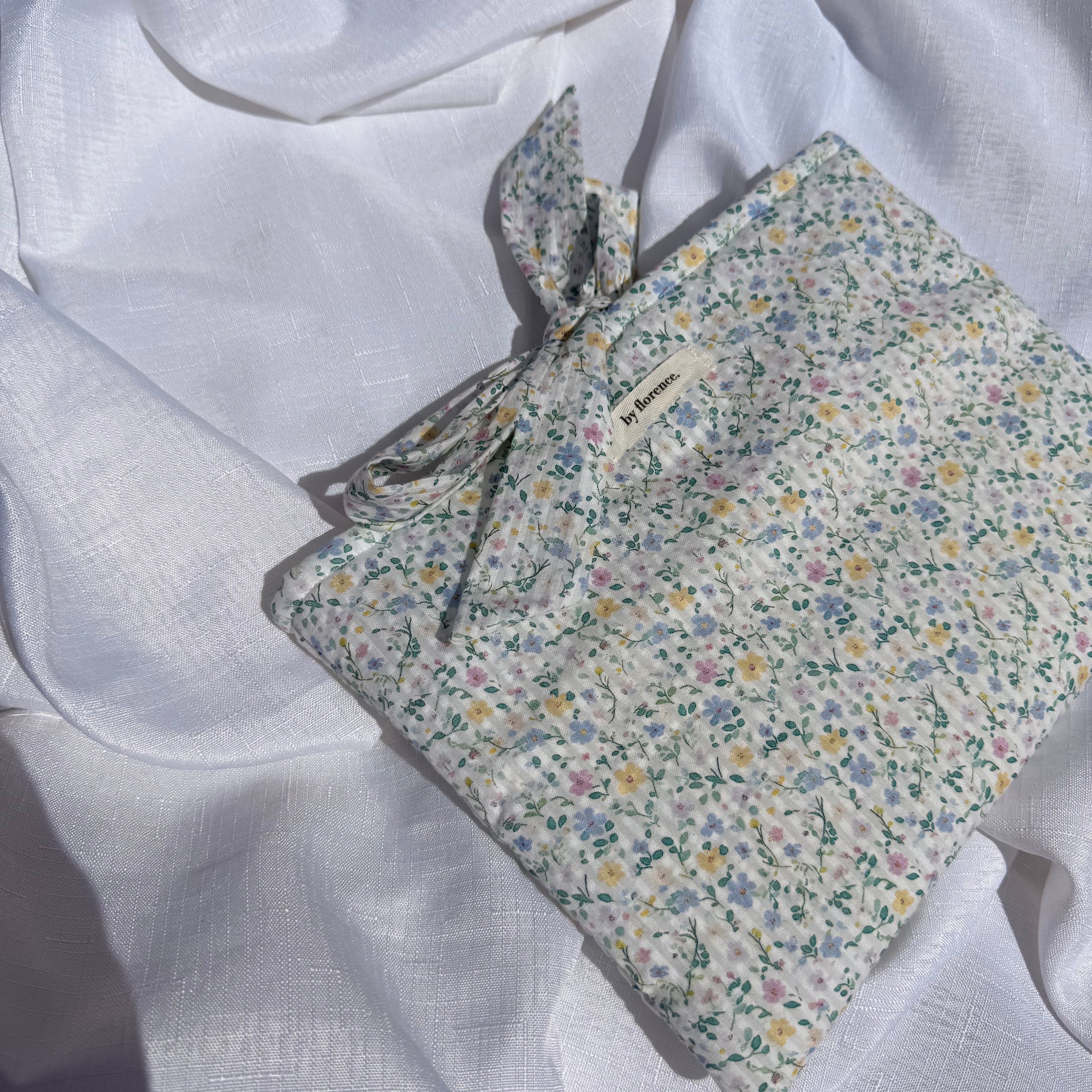 Wildflower Cottage Book Sleeve