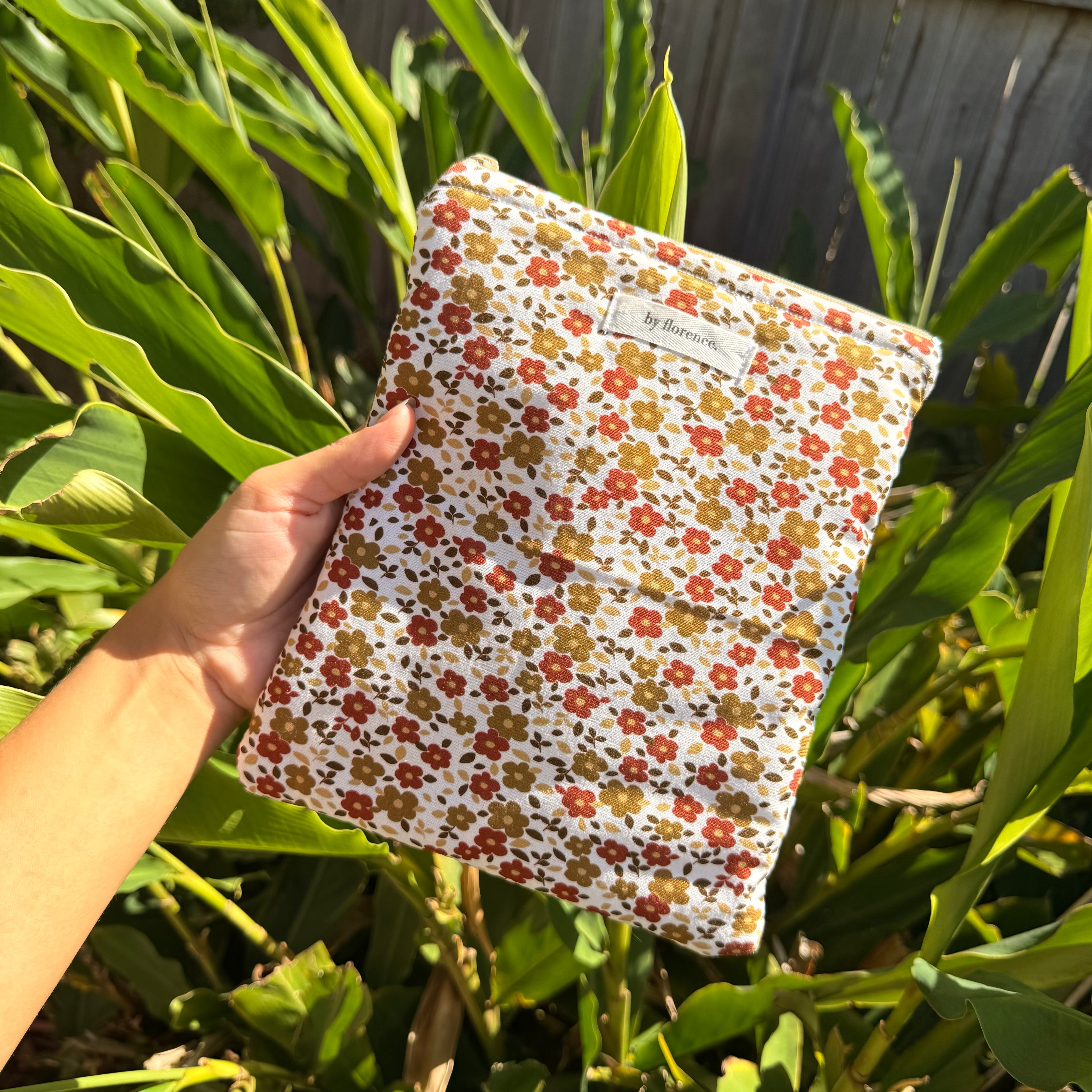 Chestnut Bloom E-reader Sleeve