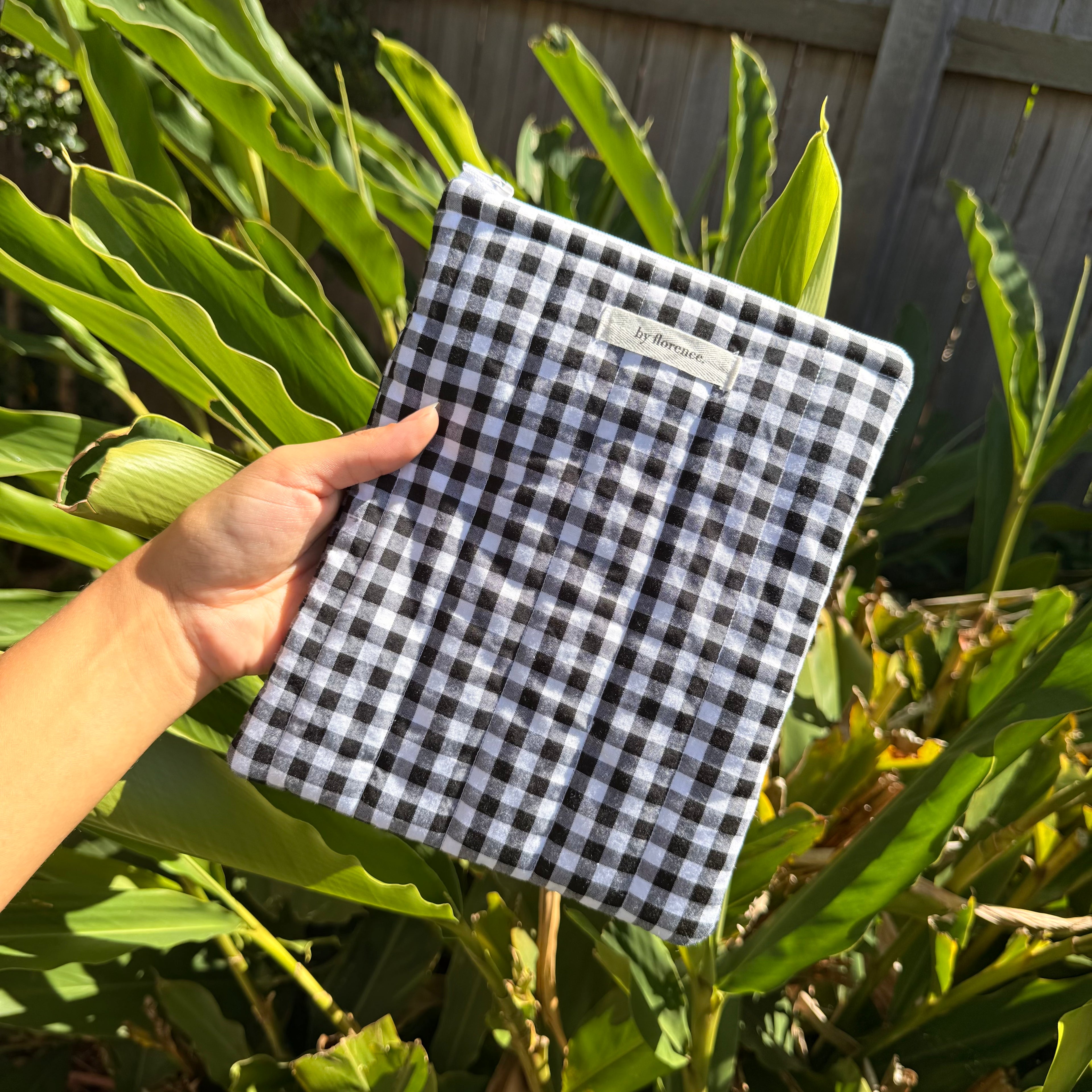Black gingham E-reader Sleeve